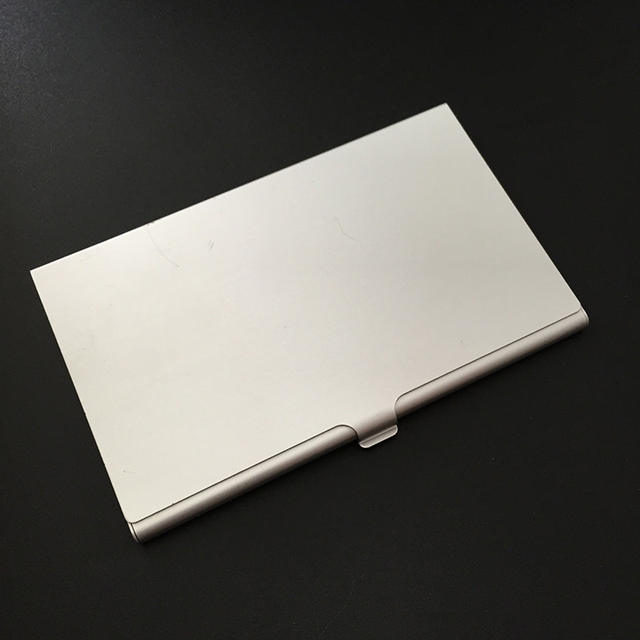 Ultra-thin aluminum alloy business card case matte business card holder carry gift business card holder laser logo detail 3