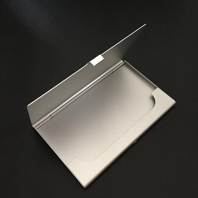 Ultra-thin aluminum alloy business card case matte business card holder carry gift business card holder laser logo detail 4