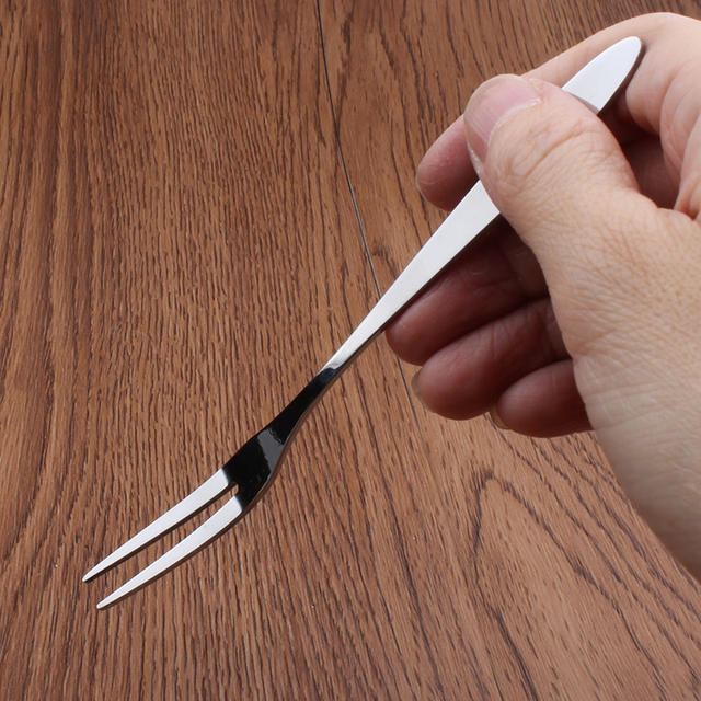 Chenghuijie dessert spoon factory direct stainless steel Western food Big pointed spoon main meal spoon creative coffee spoon long handle spoon detail 4