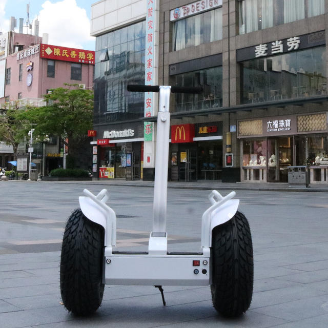 New Somatosensory Two-wheel Self-balancing Car Walking Thinking Electric Beach Two-wheel Drift Skateboard Off-road Patrol Car 7 detail 7