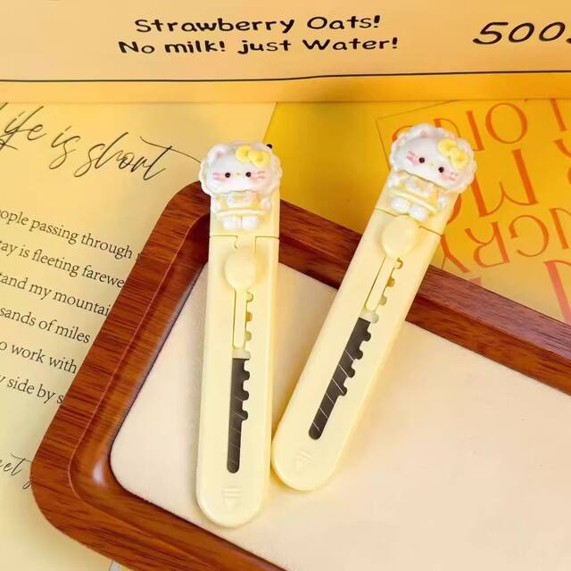 High-value cute kitty art knife hand account cutting paper mini express box opening artifact portable sharp small size detail 4