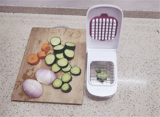 Fruit and Vegetable Cutter, Multi-Functional Kitchen Utensils for Cutting Vegetables, Beans, Cloves, Multi-Purpose Machine, Onions, Peppers, Choppers, Mushrooms detail 2