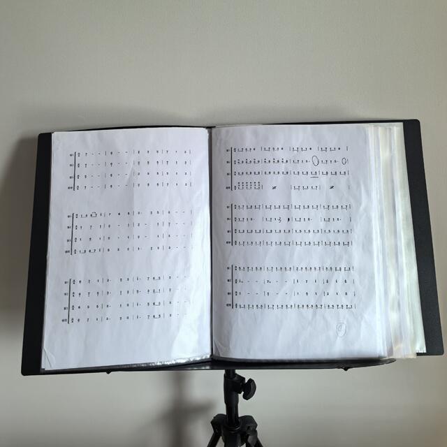 Music score clip Student music score book clip Loose-leaf piano score A4 data book Insert file bag Piano song score clip detail 1