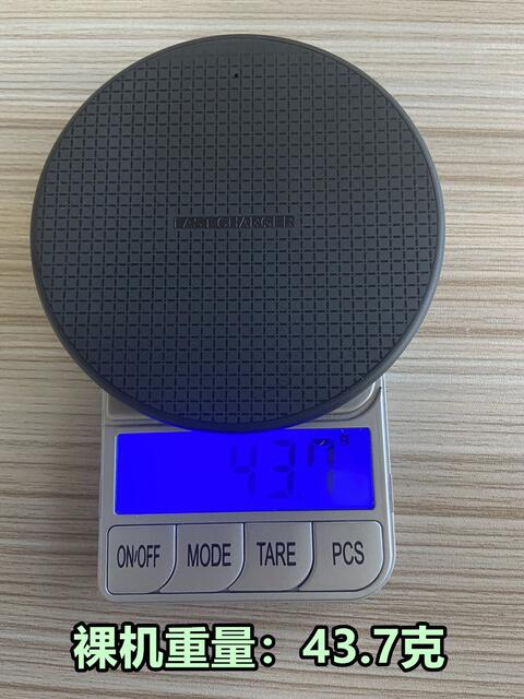 Manufacturer 10W Fast Charging Grids K8 Wireless Charger Suitable for Apple HuaWei Xiaomi Mobile Phone Headset Gifts detail 2