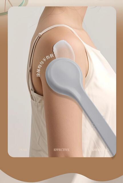 Self-Service Body Lotion Applicator with Long-Handled Sponge Brush for Applying Moisturizer on the Back, a Convenient Home Care Tool detail 4
