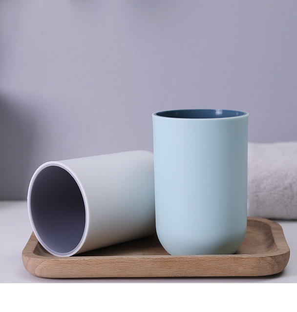 Japanese-style simple wash cup household brushing mouthwash Cup plastic two-color thickened Cup couple toothbrush cup wholesale detail 1