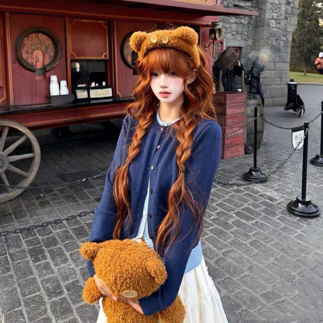 Zelan Wig Bounty Hunter Wig for Women, Natural Orange-Brown Color, Long Curly Hair, Full Head Wig, Ready to Wear detail 2