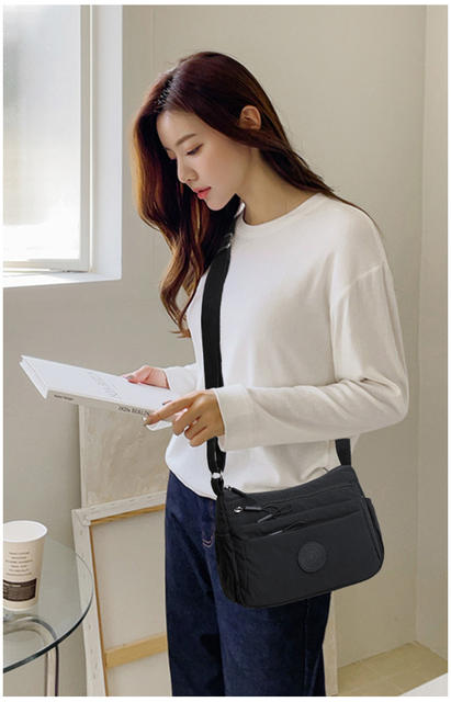 (with Laminated) New Multi-Compartment Casual Lightweight Shoulder Crossbody Bag, Fashionable Work Clothing, Simple for Middle-Aged and Elderly Mothers detail 11