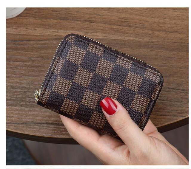 Anti-Degaussing Card Holder for Women, High-End, Large Capacity, Multiple Card Slots, Credit Card, Driver's License, Business Card Holder, Anti-Theft Bank Card Holder detail 8