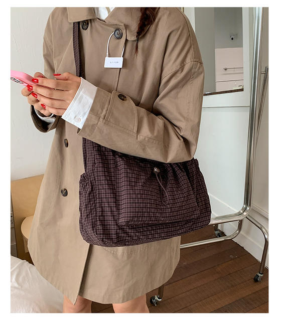 Bags 2025 New Korean Style Plaid Drawstring Pleated Cloud Bag Large Capacity Backpack Shoulder Bag Crossbody Bag Women's Bag detail 4
