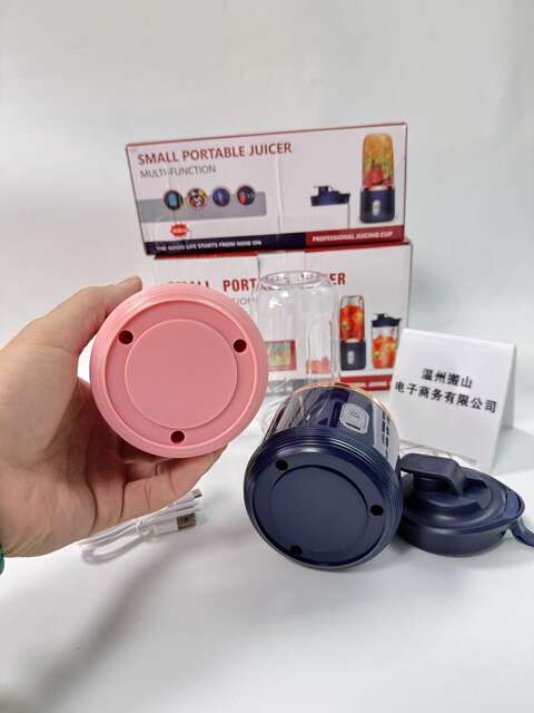 Cross-Border Mini Portable Juicer, Popular Wireless Charging Juice Blender, Smoothie Maker, Dual-Cup Fruit Juicer detail 7