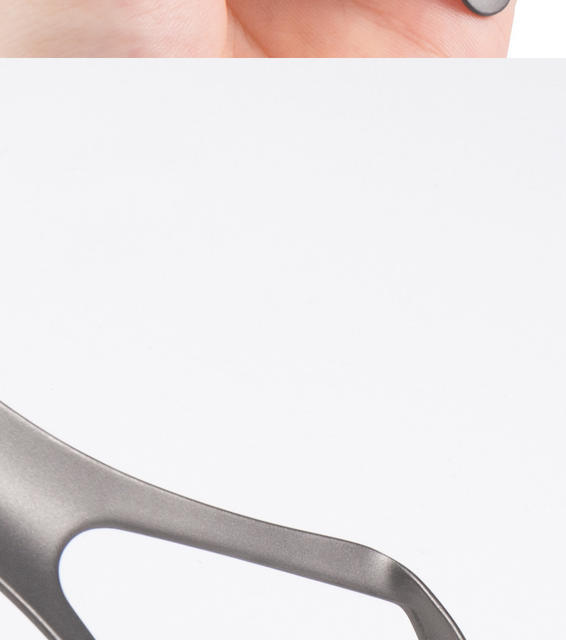 Titanium Alloy Tongue Scraper for Home Use, Oral Tongue Cleaning Tool, Tongue Dirt Remover, Tongue Scraper Tool for Deep Cleaning detail 10