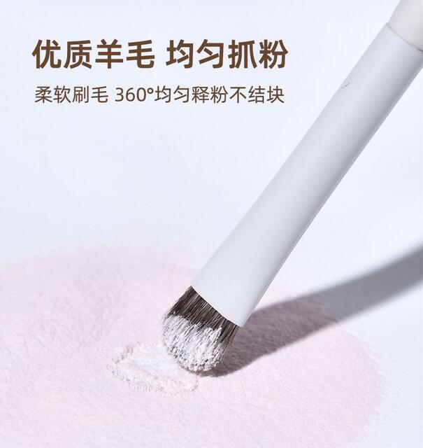 Eye shadow brush details brush eye down to brush small horse hair eyeliner brush fine small size eyeliner makeup brush tear groove concealer detail 8