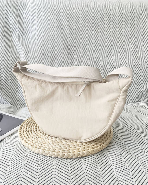 U Family's Same Cross-Border 2025 Summer Crossbody Bag Women's Trendy Dumpling Bag Nylon Lightweight Small Shoulder Bag Versatile Shoulder Bag detail 12