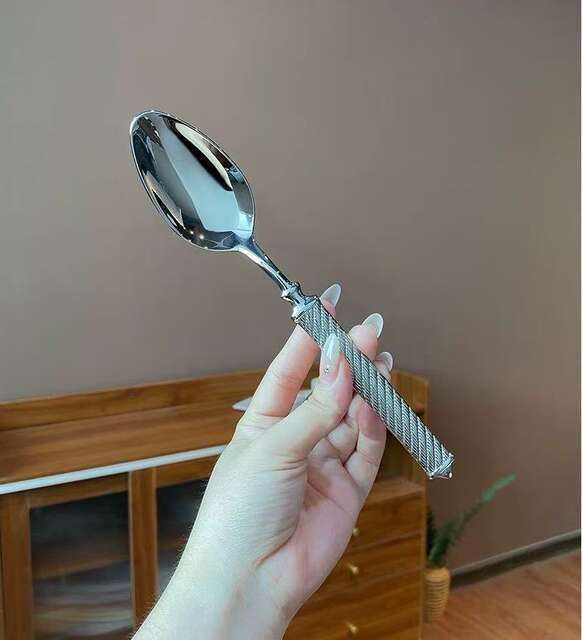 304 Stainless Steel Knife, Fork, Spoon, Serrated Steak Knife Cutlery Four-Piece Set High-End Restaurant Western Cutlery Wholesale Western Style detail 6