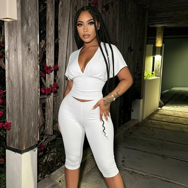 J26St224 European and American Style Cross-Border Women's Clothing Solid Color V-Neck Pleated Half-Sleeve Top and Tight-Fitting Cropped Pants Two-Piece Set detail 8