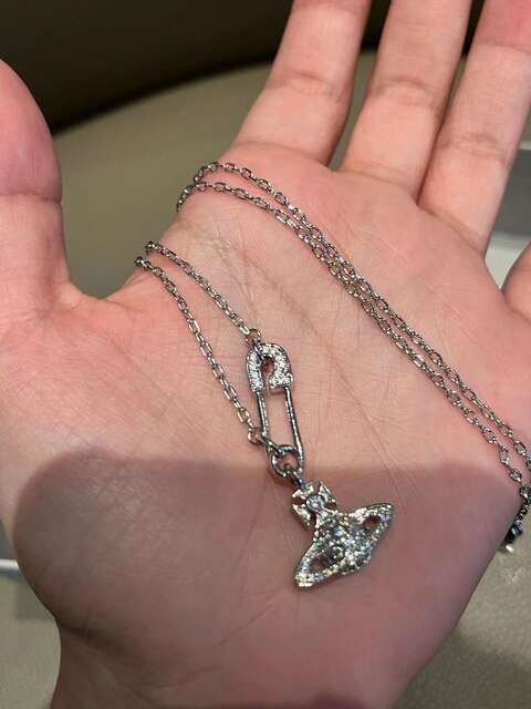 Empress Dowager Boutique Saturn Pin Necklace Girls New Entry Luxury Pape Pendant Niche High-end Clavicle Chain detail 5