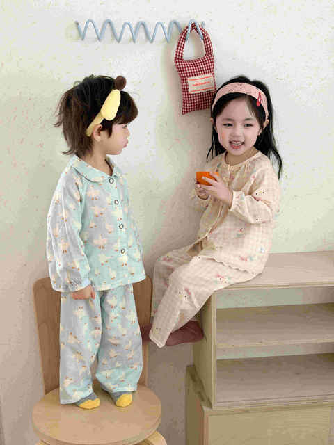 Children's Pajamas Pure Cotton Double-Layer Gauze Spring, Summer and Autumn Thin Baby Home Clothes Men's and Women's Cartoon Air-Conditioned Clothing Set detail 3