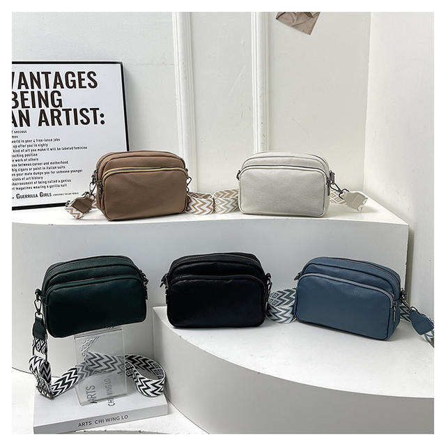 Cross-Border 2025 New Fashion Women's Bag, High-End Simple and Elegant Shoulder Crossbody Bag, Versatile Retro Small Square Bag detail 7