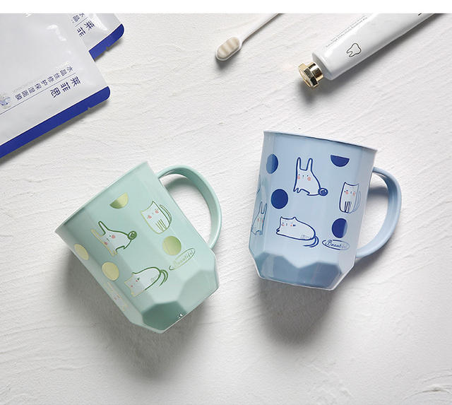 Plastic mouthwash Cup toothbrush cup children's toothbrush cup creative cute couple brushing Cup toothbrush cup detail 11