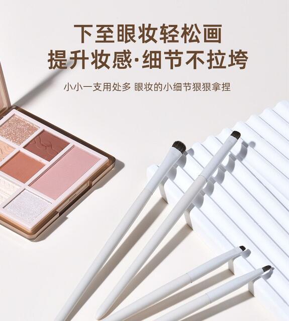 Eye shadow brush details brush eye down to brush small horse hair eyeliner brush fine small size eyeliner makeup brush tear groove concealer detail 2