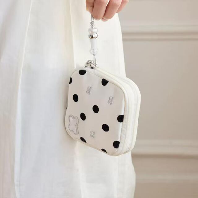 2026 Velvet Cute Style Polka Dot Korean Style Jewelry Storage Bag for Women Large Capacity Portable Storage Bag detail 2