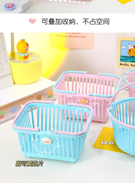 Square Plastic Picking Basket for Orchard, Hollow Strawberry Fruit Basket, Plastic Basket for Desktop Miscellaneous Items Organization and Storage detail 6
