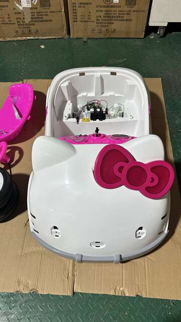 Children's Electric Car, Small Kt Cat Model, Four-Wheel Remote Control Car, Can Seat People, Swaying Feature, Cute Toy Car for Boys and Girls detail 9