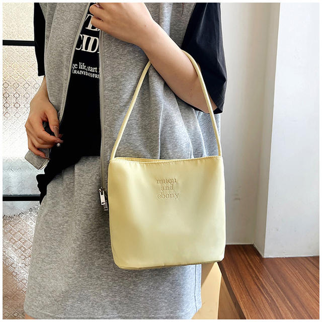 Korean-Style Dopamine Embroidered Nylon Bag Birthday Wedding Gift Bag Casual Versatile Shoulder Underarm Bucket Bag detail 6