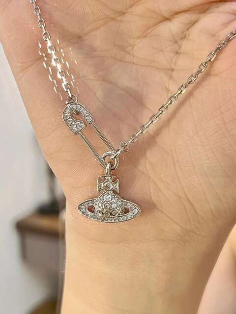 Empress Dowager Boutique Saturn Pin Necklace Girls New Entry Luxury Pape Pendant Niche High-end Clavicle Chain detail 4