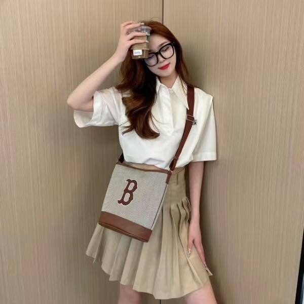 Mlb Bucket Bag 2025 New Model Ny Embroidered Women's Daily Fashion Versatile Large Capacity Lightweight Shoulder Crossbody Bag detail 4