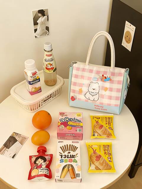 Lunch Box Tote Bag, Insulated and Portable, Lunch Bag for Elementary School Students, Lunch Bag for Office Workers, Thickened Aluminum Foil, High-Looking Lunch Bag detail 6