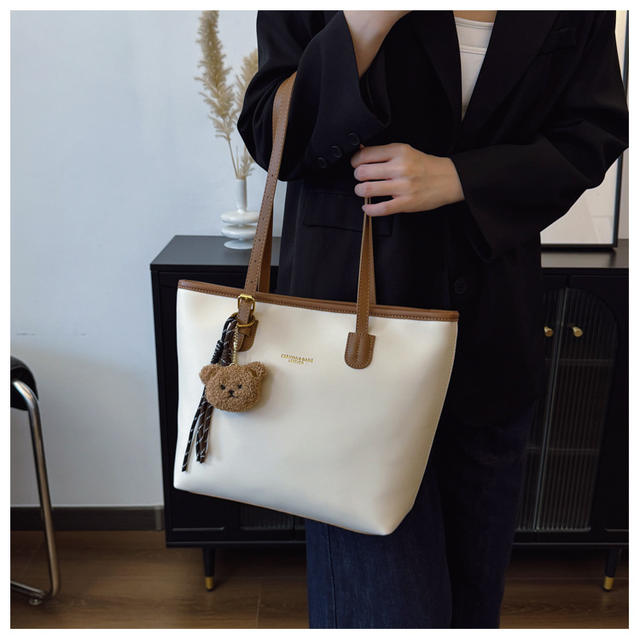 Cross-Border Retro Large-Capacity Bag for Women 2025 New Fashion Korean Niche Tote Bag Single Shoulder Armpit Bag Wholesale detail 5