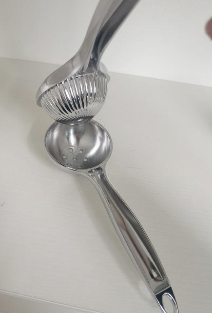 Large Lemon Squeezer Manual Squeezing Multifunctional Juicer Orange Lemon Clamp Squeeze Household Juice Squeezer detail 5