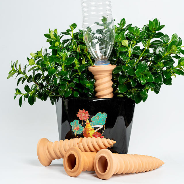 Lazy Screw Garden Automatic Flower Watering Device Red Clay Drip Watering Device Drip Watering Device Water Seepage Irrigation Tool