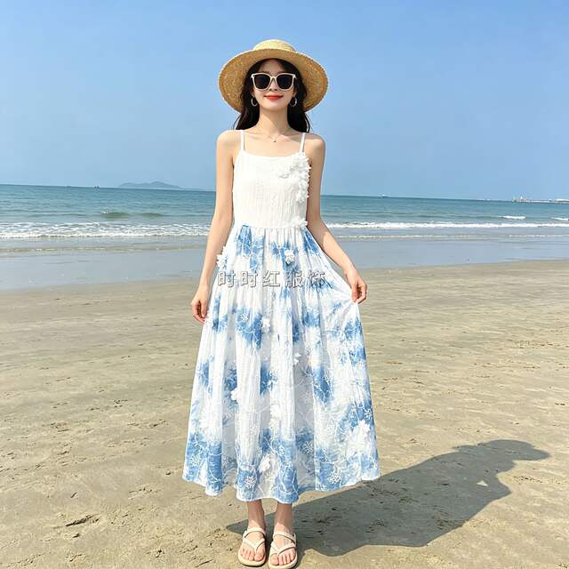 Yunnan and Guizhou Traditional Tie-Dye Blue-Dyed Dress, Handmade Tie-Dye Long Dress, Slimming, Gentle, Sweet, and Elegant Strap Dress detail 11