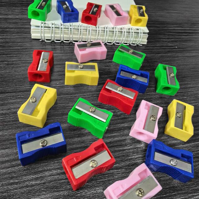 641 Rectangular Pencil Sharpener Cross-Border Plastic Pencil Sharpener Primary School Students Special Stationery Gifts Prizes Manufacturers Wholesale