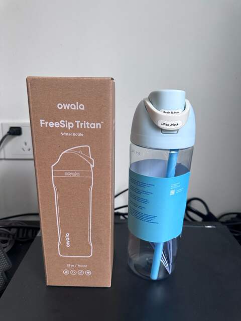 New Owala Plastic Water Cup Freesip Straw Cup Outdoor Fitness Portable Water Cup with Handle Sports Plastic Cup detail 7
