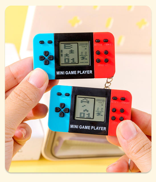 Cross-Border Handheld Electronic Game Console Handheld Toy Classic Nostalgic Tetris Game Keychain Small Pendant detail 11