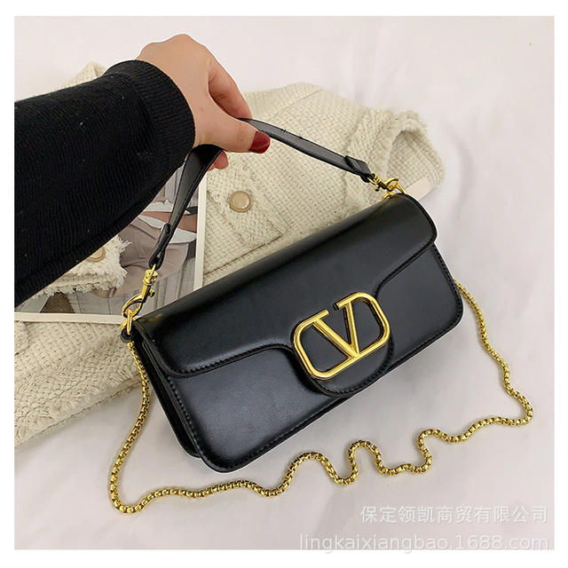 2026 New Women's Fashion Chain Bag, Solid Color Small Square Bag, Wholesale Handbag, Casual Versatile Shoulder Crossbody Bag detail 9
