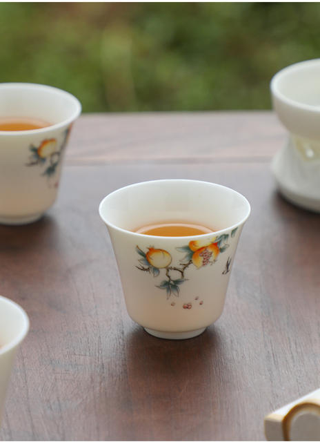Travel Kung Fu Tea Set, Ceramic Teapot and Teacups, a Complete Set, Portable Outdoor Gift, Practical Gift for Clients detail 10