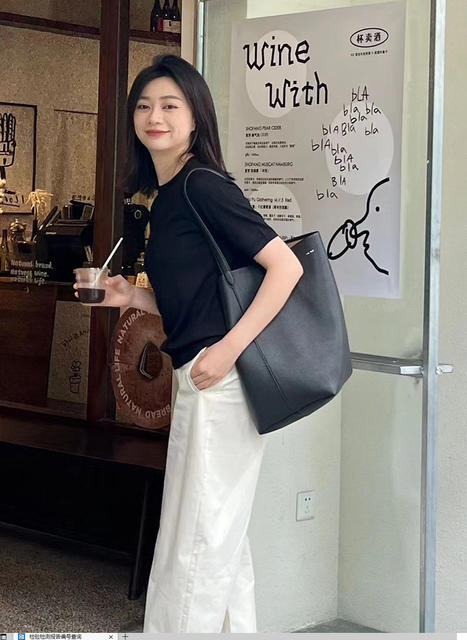 Therow Pebbled Leather Bucket Bag, Bucket-Shaped Cowhide Large-Capacity Minimalist Shoulder Bag, High-End Handbag detail 3