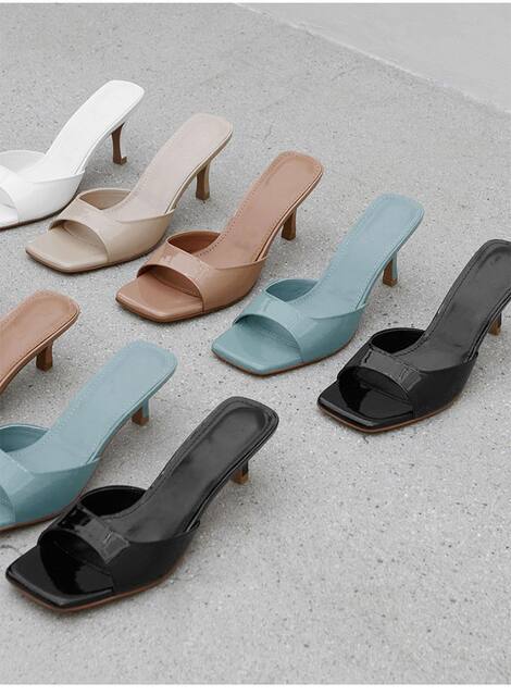 Patent Leather High Heel Sandals Women's 2023 Summer New British Style Square Heel plus size Women's Slippers detail 3