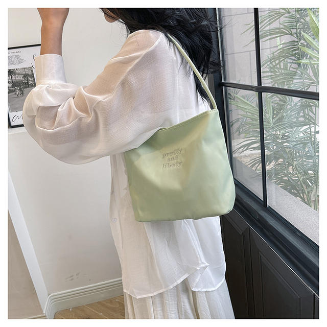 Korean-Style Dopamine Embroidered Nylon Bag Birthday Wedding Gift Bag Casual Versatile Shoulder Underarm Bucket Bag detail 11