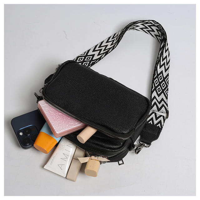 Cross-Border Hot-Selling Women's Bags 2025 New Style Simple and Fashionable Single Shoulder Crossbody Small Square Bag with Wide Shoulder Strap Casual Bag Bags detail 8