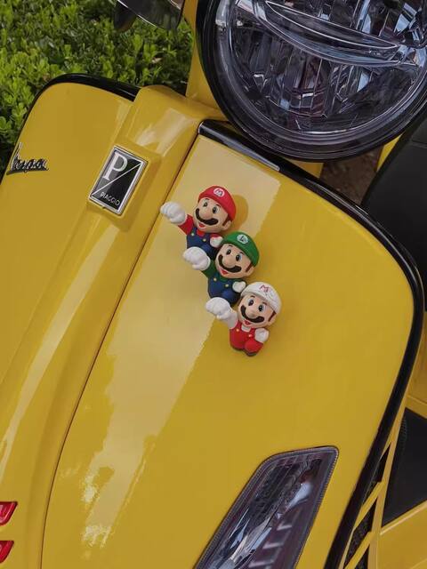 Super Mario electric car 3D stereo car stickers motorcycle body decorations doll car ornaments stickers detail 4