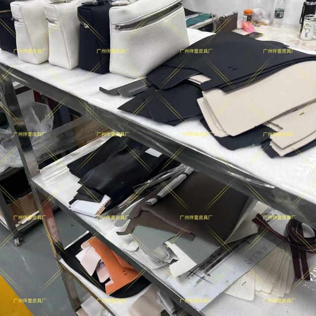 Original Leather LP19 Lunch Box Bag Head Layer Cowhide Gigi Same Box Bag Shoulder Portable Crossbody Cosmetic Bag Women detail 9