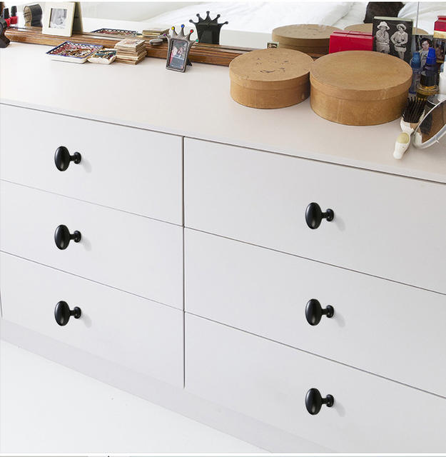 French-Style Minimalist Solid Single-Hole Furniture Hardware Accessories Drawer Cabinet Door Handle American-Style Black Cabinet Wardrobe Handle detail 9