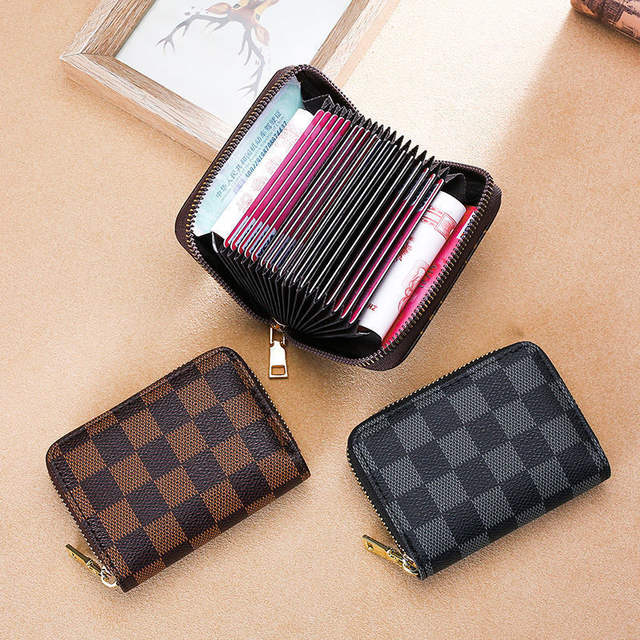 Anti-Degaussing Card Holder for Women, High-End, Large Capacity, Multiple Card Slots, Credit Card, Driver's License, Business Card Holder, Anti-Theft Bank Card Holder detail 1