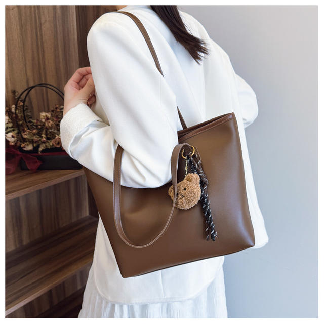 Cross-Border Retro Large-Capacity Bag for Women 2025 New Fashion Korean Niche Tote Bag Single Shoulder Armpit Bag Wholesale detail 11